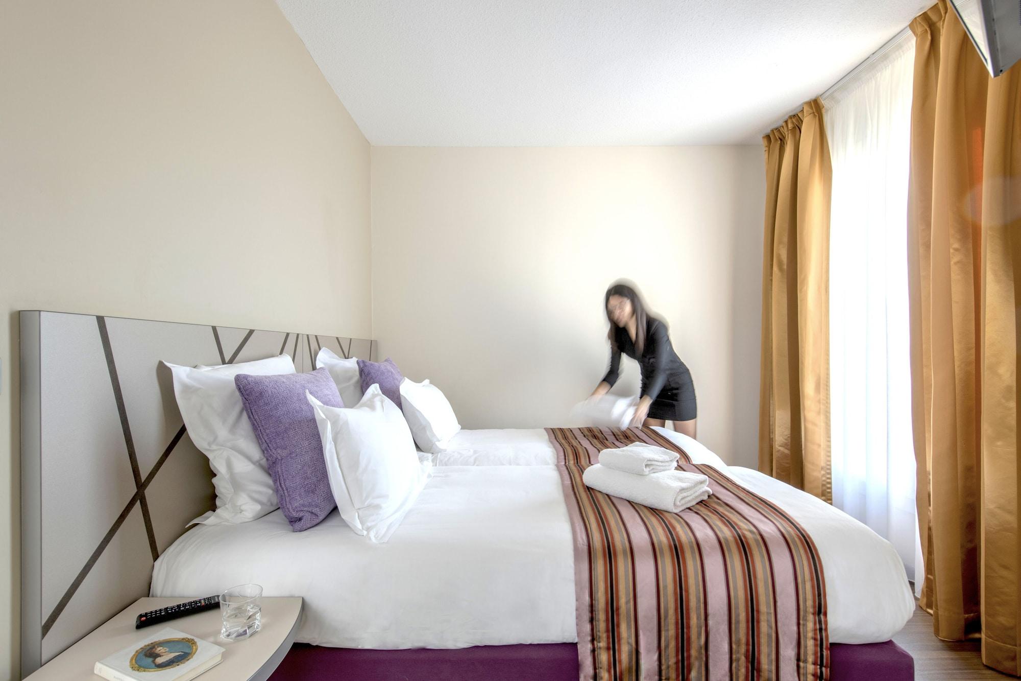 Hotel Arles Plaza Exterior photo