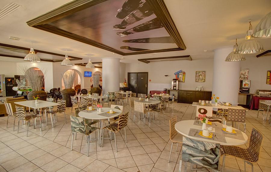 Hotel Arles Plaza Exterior photo